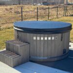 Ciubăr Nordic din fibră de sticlă Ø200 cu sobă externă și masaj